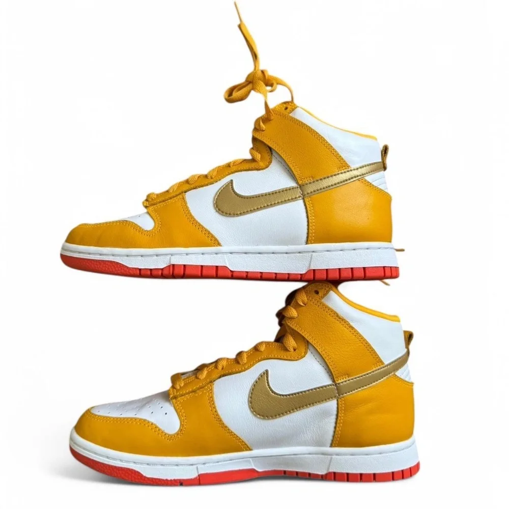 ✰ nike dunk high in university gold/white colorway ✰ - Picture 5 of 7